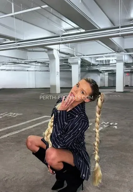 Perth escorts Lauren — 3