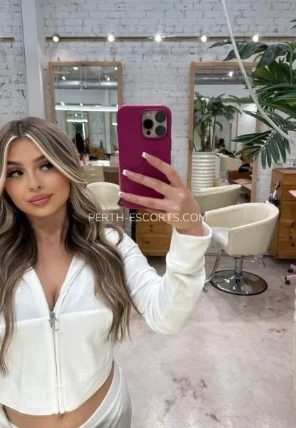Perth escorts Isabelle — 9