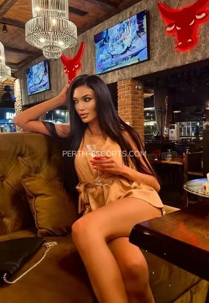 Perth escorts Linnéa