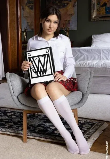 Perth escorts Carly — 3