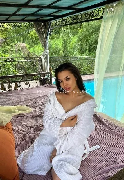 Perth escorts Abril — 6