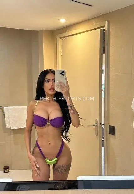 Perth escorts Mackenzie — 1
