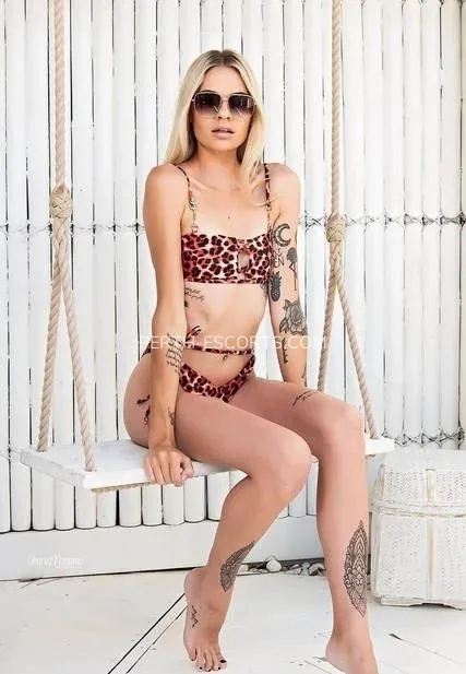 Perth escorts Bella — 4