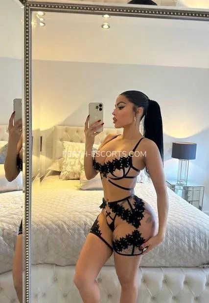 Perth escorts Caroline — 3