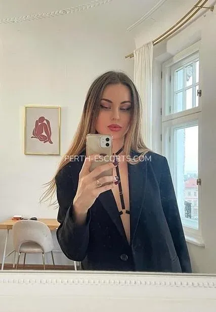 Perth escorts Lydia — 3
