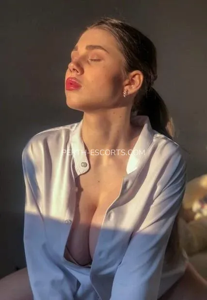 Perth escorts Caroline — 5