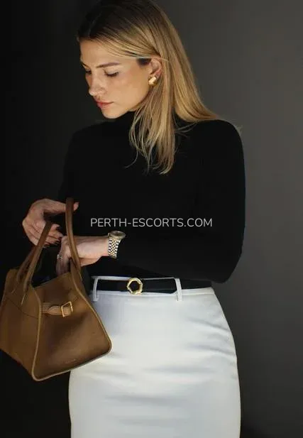 Perth escorts Clara — 3