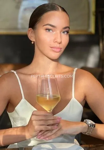 Perth escorts Lisa — 5