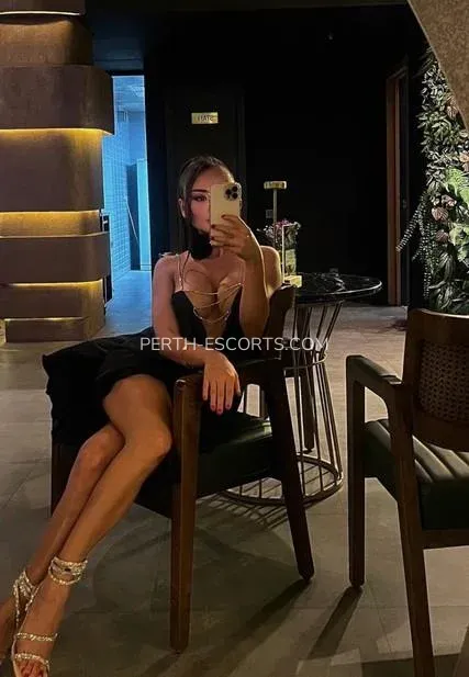 Perth escorts Ebba — 8